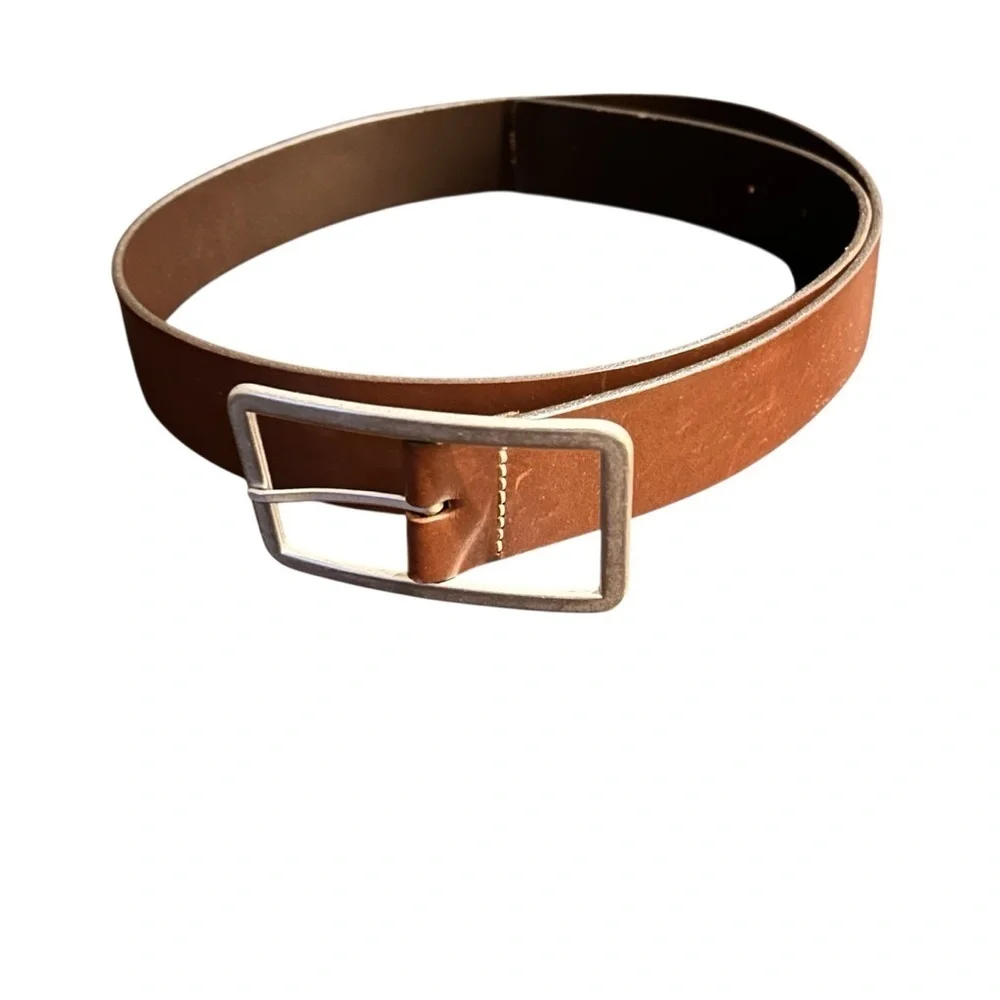 Banana Republic Men's/Women’s Brown Leather Belt with Brushed Silver Buckle SZ M